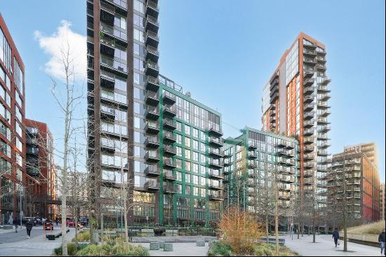 Viaduct Gardens, London, Nine Elms SW11 7AY