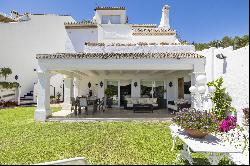 Town House-Nueva Andalucia - Los Toreros