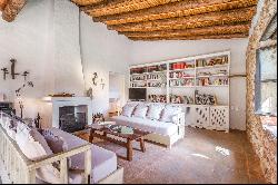 Elegant rural home available for rent on the outskirts of Manacor.