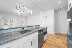 Extrodinary, Freshly Renovated Luxurious, Mint 1 Bedroom