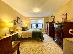 Beautifully Renovated, Two Bedroom In Country Club Apartments!