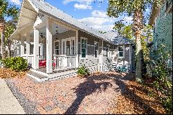 Spacious Beach Cottage With Media Room Backing To Forest