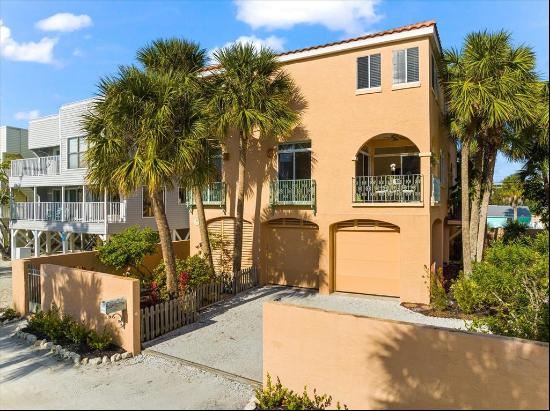 221 Tenacity LANE, Siesta Key, FL, 34242, USA