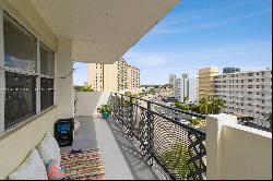 401 Golden Isles Dr # 613, Hallandale Beach FL 33009