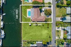 419 Alamanda Dr, Hallandale Beach FL 33009