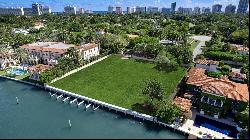 5212 N Bay Rd, Miami Beach FL 33140