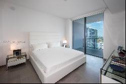 68 SE 6 St # 3506, Miami FL 33131