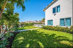 307 Holiday Dr, Hallandale Beach FL 33009