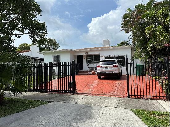 2270 SW 23rd Ter, Miami FL 33145