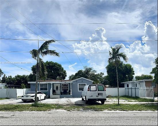 1840 NW 87th St, Miami FL 33147