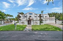 7400 SW 72nd Ct, Miami FL 33143