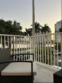 2801 NE 183rd St # 215W, Aventura FL 33160