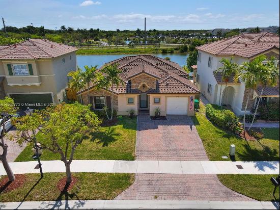 22061 SW 87th Pl, Cutler Bay FL 33190