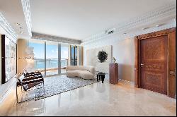 808 Brickell Key Dr # 1802, Miami FL 33131