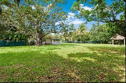 7850 SW 112th St, Pinecrest FL 33156