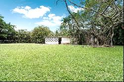 7850 SW 112th St, Pinecrest FL 33156