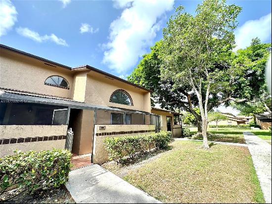 2305 NW 36th Ave # 2305, Coconut Creek FL 33066