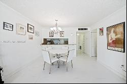 8233 Harding Ave # 202, Miami Beach FL 33141