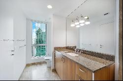 300 S Biscayne Blvd # 2702, Miami FL 33131