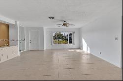 6419 Hitchin Post Way, Delray Beach FL 33484