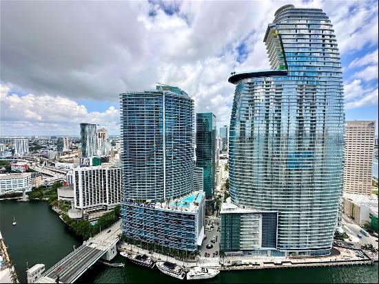 465 Brickell Ave # 4006, Miami FL 33131