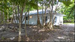 9055 SW 158th St, Palmetto Bay FL 33157