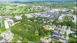 9055 SW 158th St, Palmetto Bay FL 33157