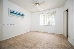 81 Simonton Cir, Weston FL 33326