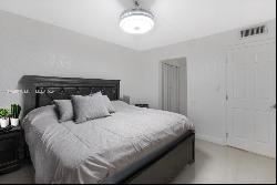 8810 Fontainebleau Blvd # 104, Miami FL 33172