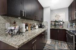 8810 Fontainebleau Blvd # 104, Miami FL 33172