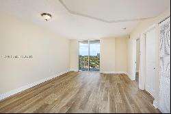 900 SW 8th St # 1110, Miami FL 33130