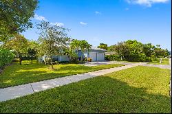 228 SW 4th Ave, Delray Beach FL 33444