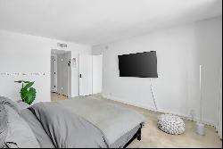 1000 West Ave # 1210, Miami Beach FL 33139