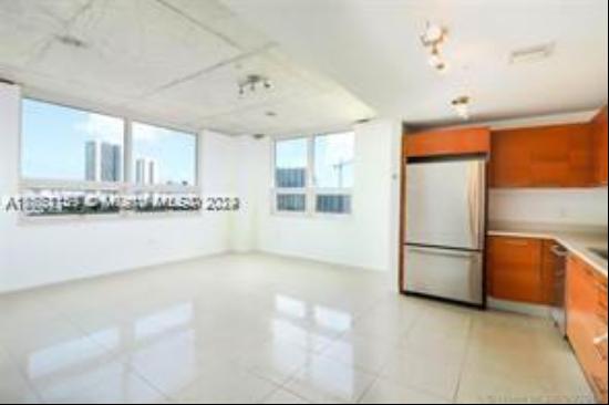 3250 NE 1st Ave # 1016, Miami FL 33137