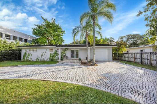 5500 SW 80th St, Miami FL 33143