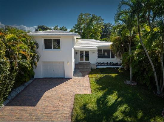 234 Washington Dr, Coral Gables FL 33133