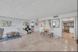 520 Brickell Key Dr, Miami FL 33131