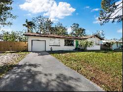 2586 Tami Sola St, Sarasota, FL 34237