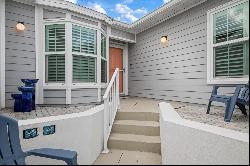 502 Woodstork Cir, Bradenton, FL 34209