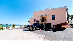 117 10th St N #122, Bradenton Beach, FL 34217