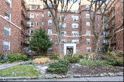 69 -09 108Th Street 606 In Forest Hills, New York