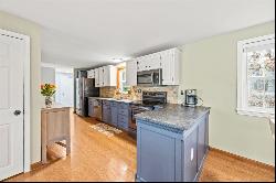 94 Bakers Pond Rd, Orleans, MA 02653