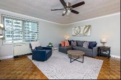 300 W Peachtree Street NE #8E