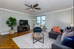 300 W Peachtree Street NE #8E