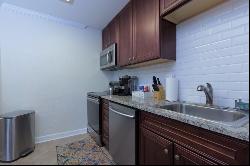 300 W Peachtree Street NE #8E