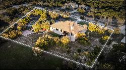 A Private Haven in Spicewood, Texas