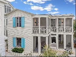 Renovated Seaside Cottages With Gulf Views