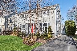 17 Barlow Avenue, Glen Cove, NY 11542