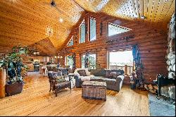 Charming Mountain Log Home, Stunning Lake Views and Private Cul-De-Sac Location