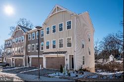 32 Pointe Place, Kennett Square PA 19348